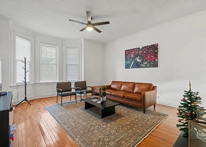Family Retreat 2 Homes, Decks, Yard And Parking * Pittsburgh