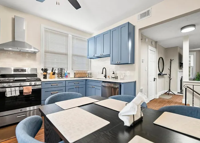 Сasa de vacaciones Family Retreat 2 Homes, Decks, Yard And Parking Pittsburgh