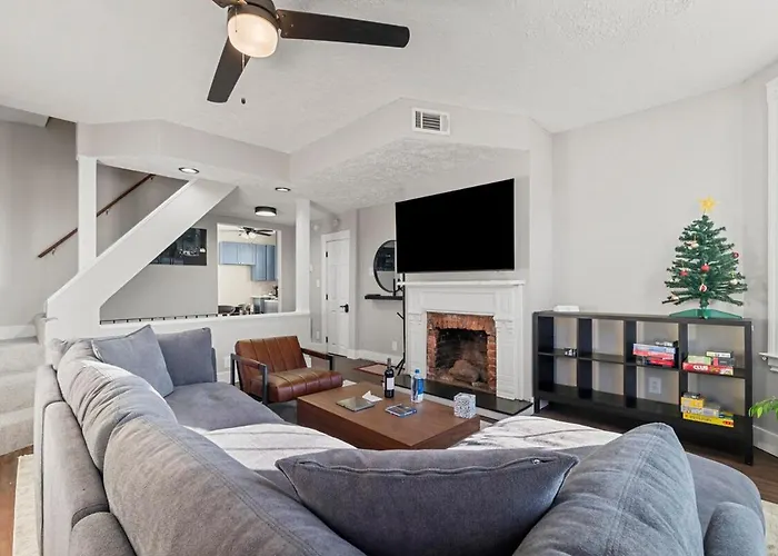 Сasa de vacaciones Family Retreat 2 Homes, Decks, Yard And Parking Pittsburgh